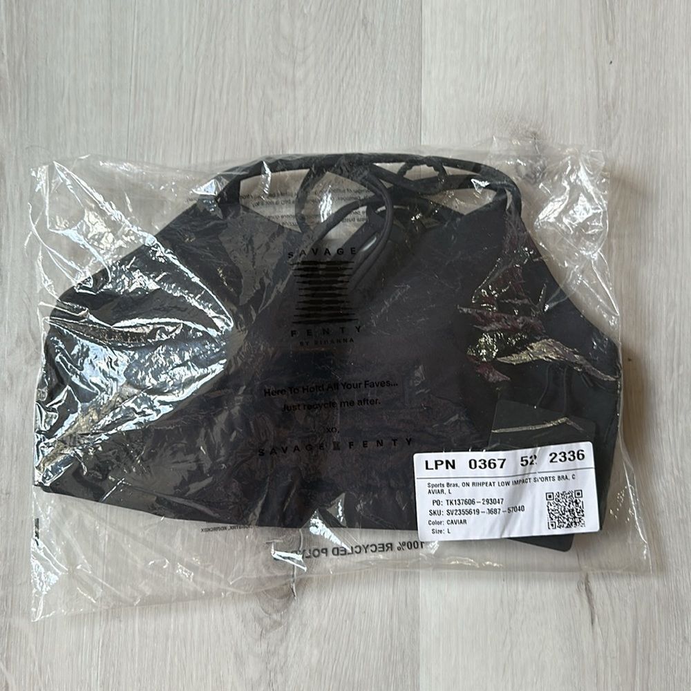 Savage X Fenty On Rihpeat Low-Impact Sports Bra‎ Black L NWT in packaging - Picture 5 of 6